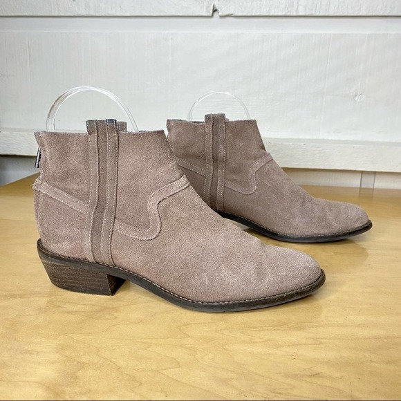 dolce vita suede ankle boots